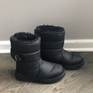 Khombu Short Snow Boots ❄️